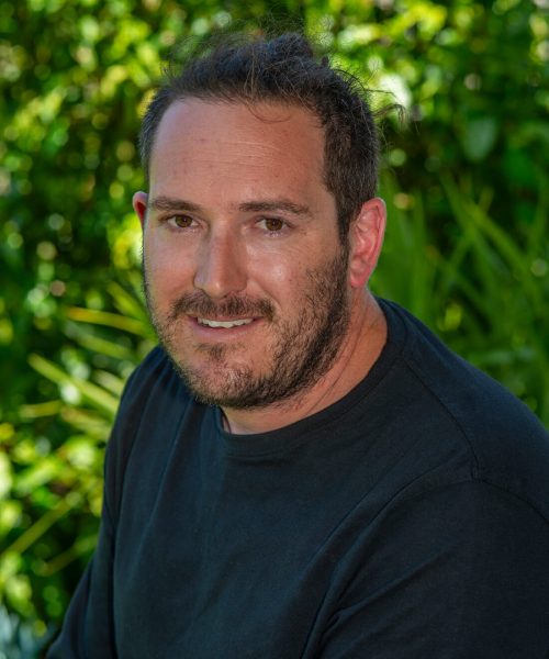 StaffProfile_James_T